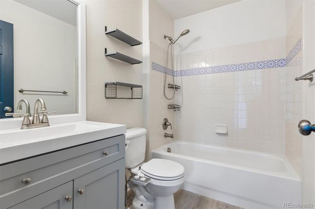 7396 S Laredo Street, Aurora, CO 80016