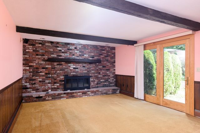 44 Camp Street, Paxton, MA 01612