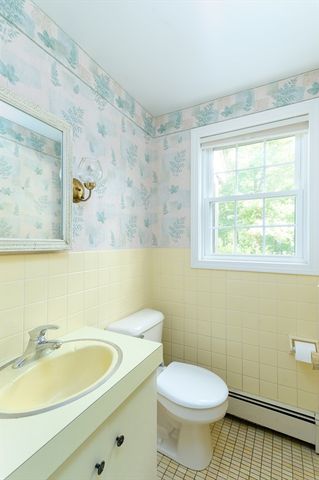 44 Camp Street, Paxton, MA 01612