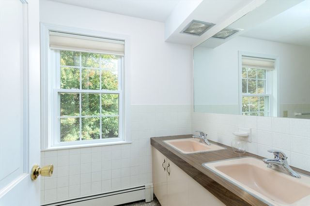 44 Camp Street, Paxton, MA 01612