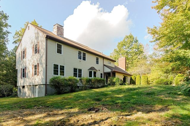 44 Camp Street, Paxton, MA 01612