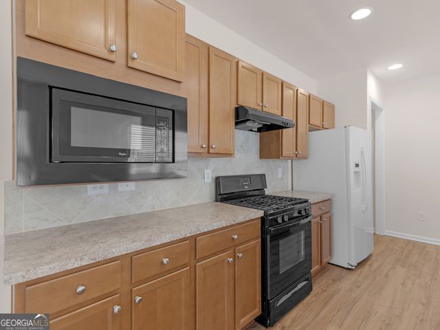 621 Larch Looper Drive, Griffin, GA 30223