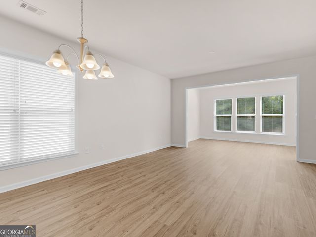 621 Larch Looper Drive, Griffin, GA 30223