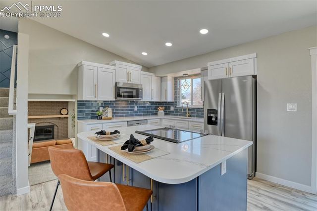 6710 Snowbird Drive, Colorado Springs, CO 80918