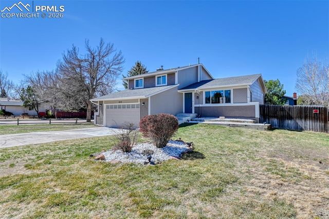 6710 Snowbird Drive, Colorado Springs, CO 80918