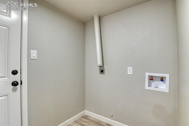 6710 Snowbird Drive, Colorado Springs, CO 80918