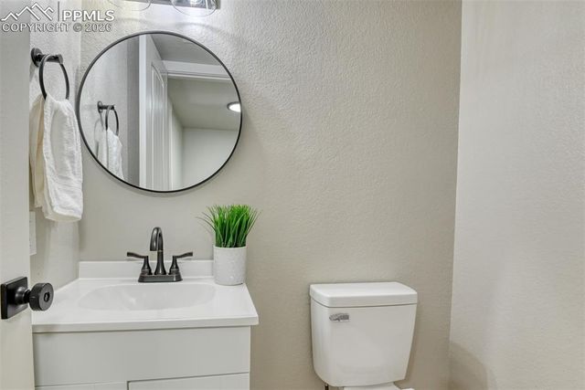 6710 Snowbird Drive, Colorado Springs, CO 80918