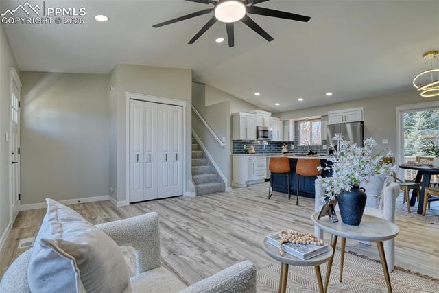 6710 Snowbird Drive, Colorado Springs, CO 80918