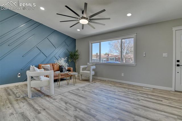 6710 Snowbird Drive, Colorado Springs, CO 80918