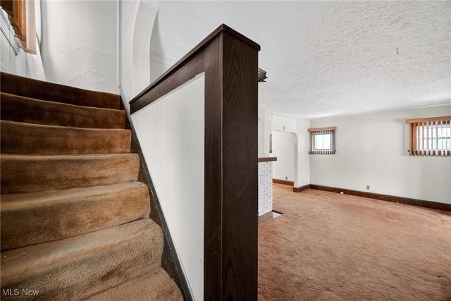 13405 Thornhurst Avenue, Garfield Heights, OH 44105