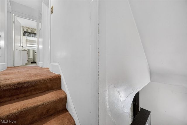 13405 Thornhurst Avenue, Garfield Heights, OH 44105