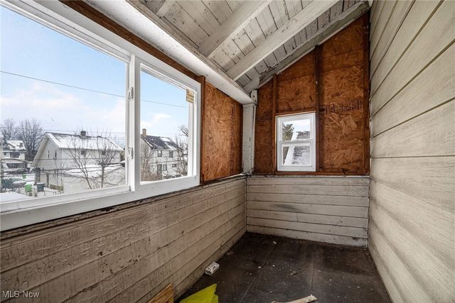 13405 Thornhurst Avenue, Garfield Heights, OH 44105