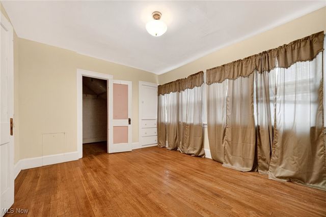 13405 Thornhurst Avenue, Garfield Heights, OH 44105