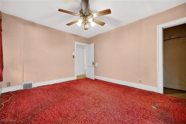 13405 Thornhurst Avenue, Garfield Heights, OH 44105