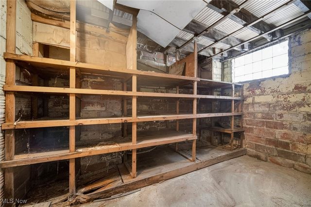 13405 Thornhurst Avenue, Garfield Heights, OH 44105