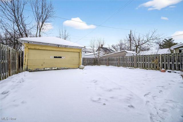 13405 Thornhurst Avenue, Garfield Heights, OH 44105