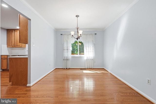 38 BLACKBURN CT, Burtonsville, MD 20866