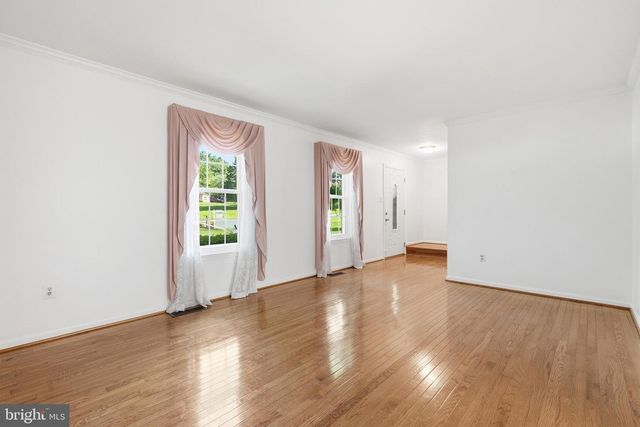 38 BLACKBURN CT, Burtonsville, MD 20866