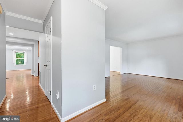 38 BLACKBURN CT, Burtonsville, MD 20866