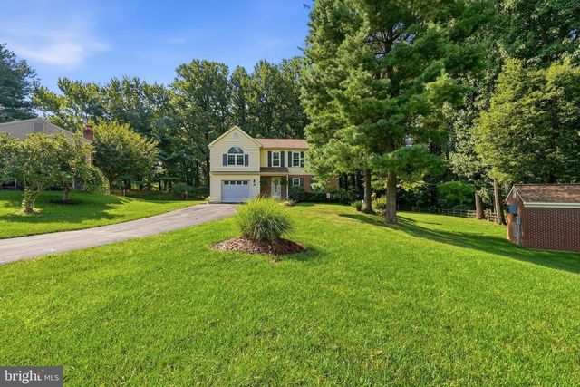 38 BLACKBURN CT, Burtonsville, MD 20866