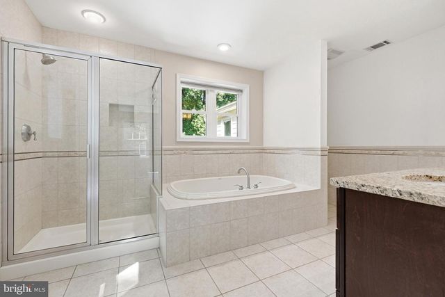 38 BLACKBURN CT, Burtonsville, MD 20866