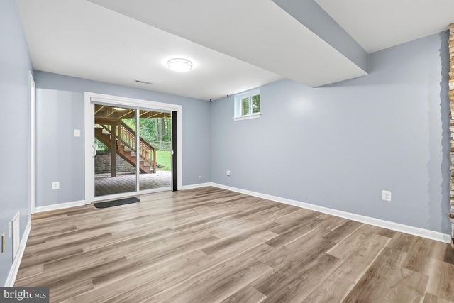38 BLACKBURN CT, Burtonsville, MD 20866