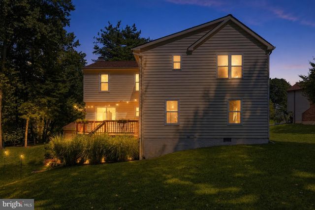 38 BLACKBURN CT, Burtonsville, MD 20866