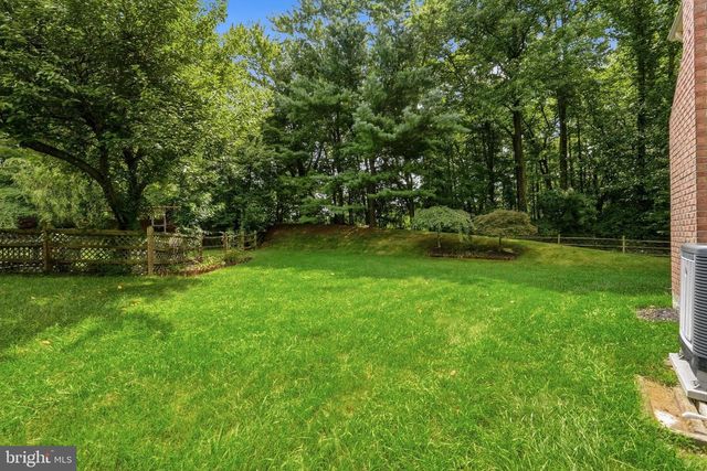 38 BLACKBURN CT, Burtonsville, MD 20866