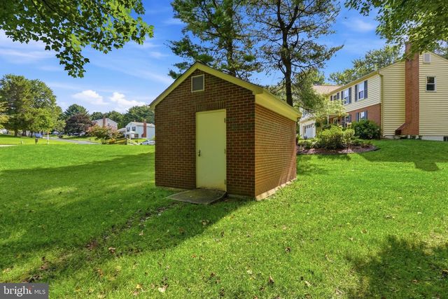 38 BLACKBURN CT, Burtonsville, MD 20866