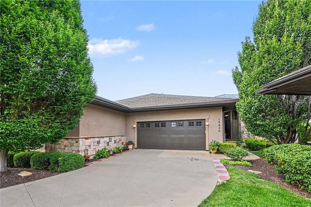 19420 W 102nd Street, Lenexa, KS 66220