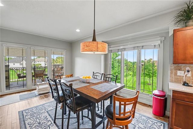 19420 W 102nd Street, Lenexa, KS 66220