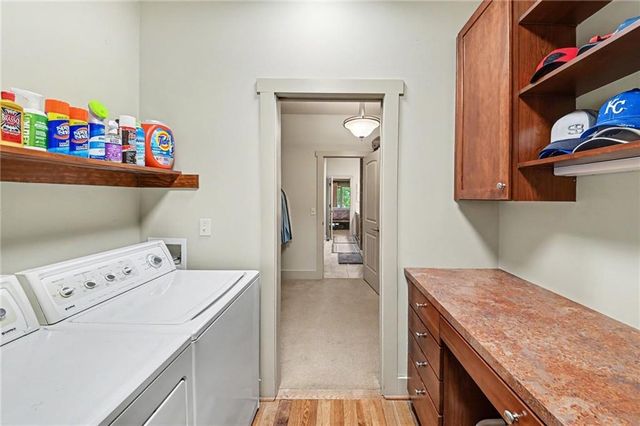 19420 W 102nd Street, Lenexa, KS 66220