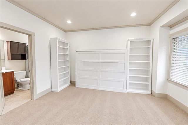 19420 W 102nd Street, Lenexa, KS 66220