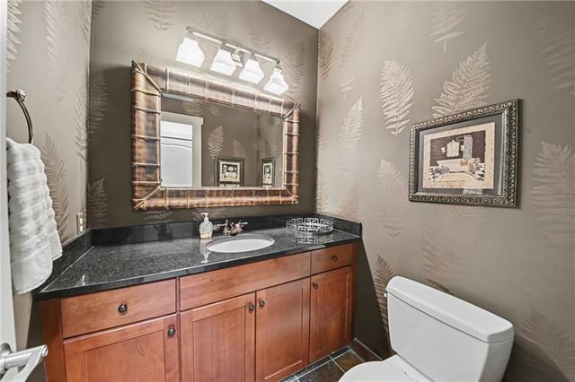 19420 W 102nd Street, Lenexa, KS 66220