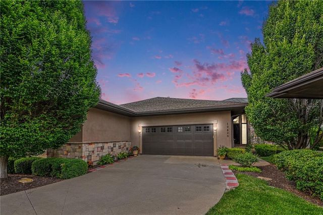 19420 W 102nd Street, Lenexa, KS 66220