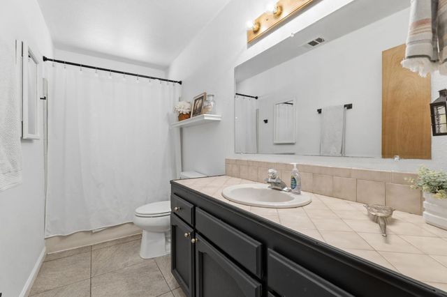 28841 Yosemite Springs Pkwy, Coarsegold, CA 93614