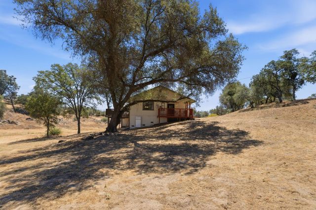 28841 Yosemite Springs Pkwy, Coarsegold, CA 93614