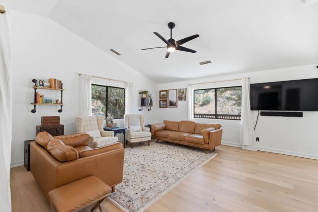 28841 Yosemite Springs Pkwy, Coarsegold, CA 93614