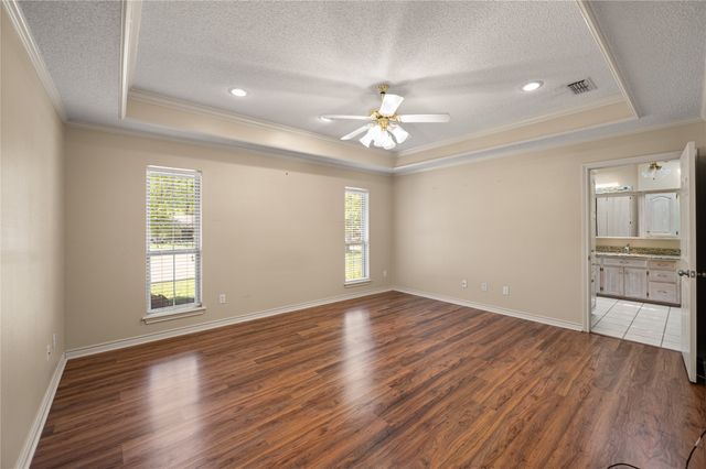 329 Hideaway Lane E, Hideaway, TX 75771