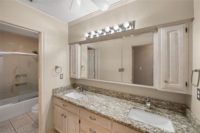 329 Hideaway Lane E, Hideaway, TX 75771