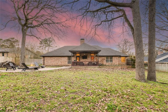 329 Hideaway Lane E, Hideaway, TX 75771