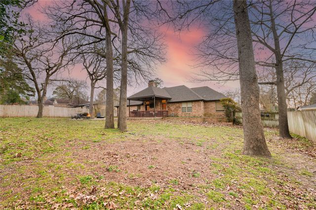 329 Hideaway Lane E, Hideaway, TX 75771
