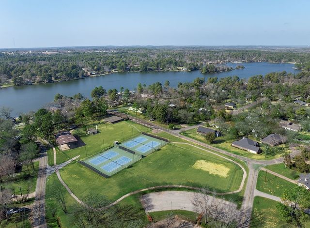 329 Hideaway Lane E, Hideaway, TX 75771