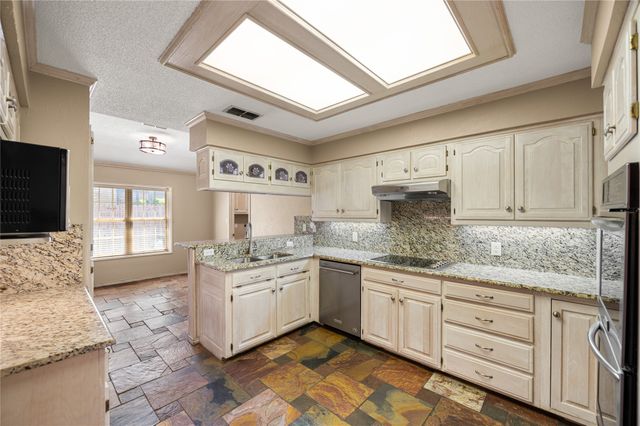 329 Hideaway Lane E, Hideaway, TX 75771