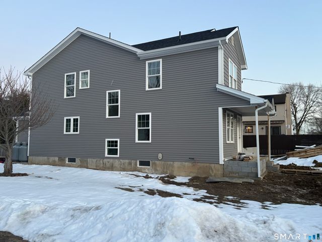 420 Greenwood Street, Bridgeport, CT 06606