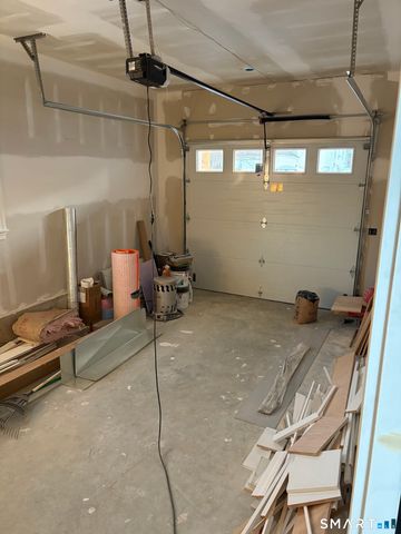 420 Greenwood Street, Bridgeport, CT 06606