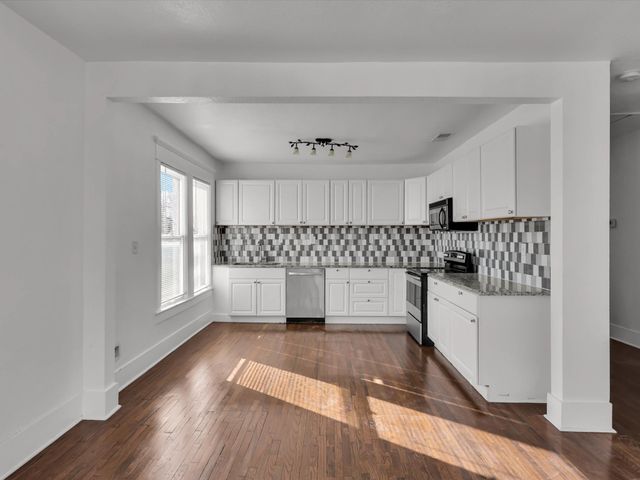 3000 S Jennings Avenue, Fort Worth, TX 76110