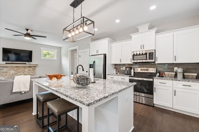 122 Town Walk Lane, Carrollton, GA 30117