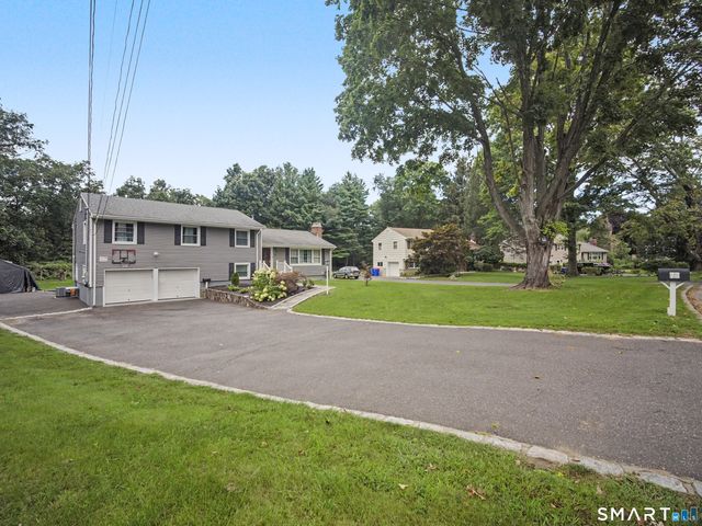 73 Weeping Willow Lane, Fairfield, CT 06825