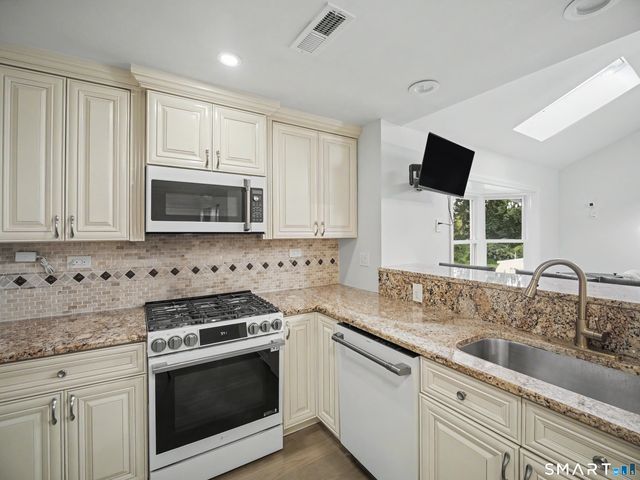 73 Weeping Willow Lane, Fairfield, CT 06825